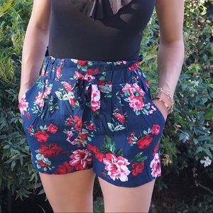 Floral paperbag waist shorts